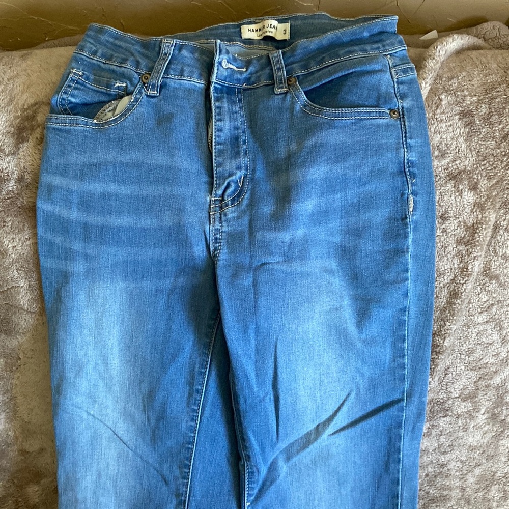 light blue bootcut jeans🩵